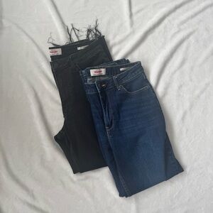 Wrangler Women's Classic Black and Blue Straight Leg Jeans